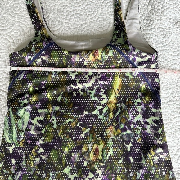 Lululemon dancing warrior tank size xs - Picture 9 of 15